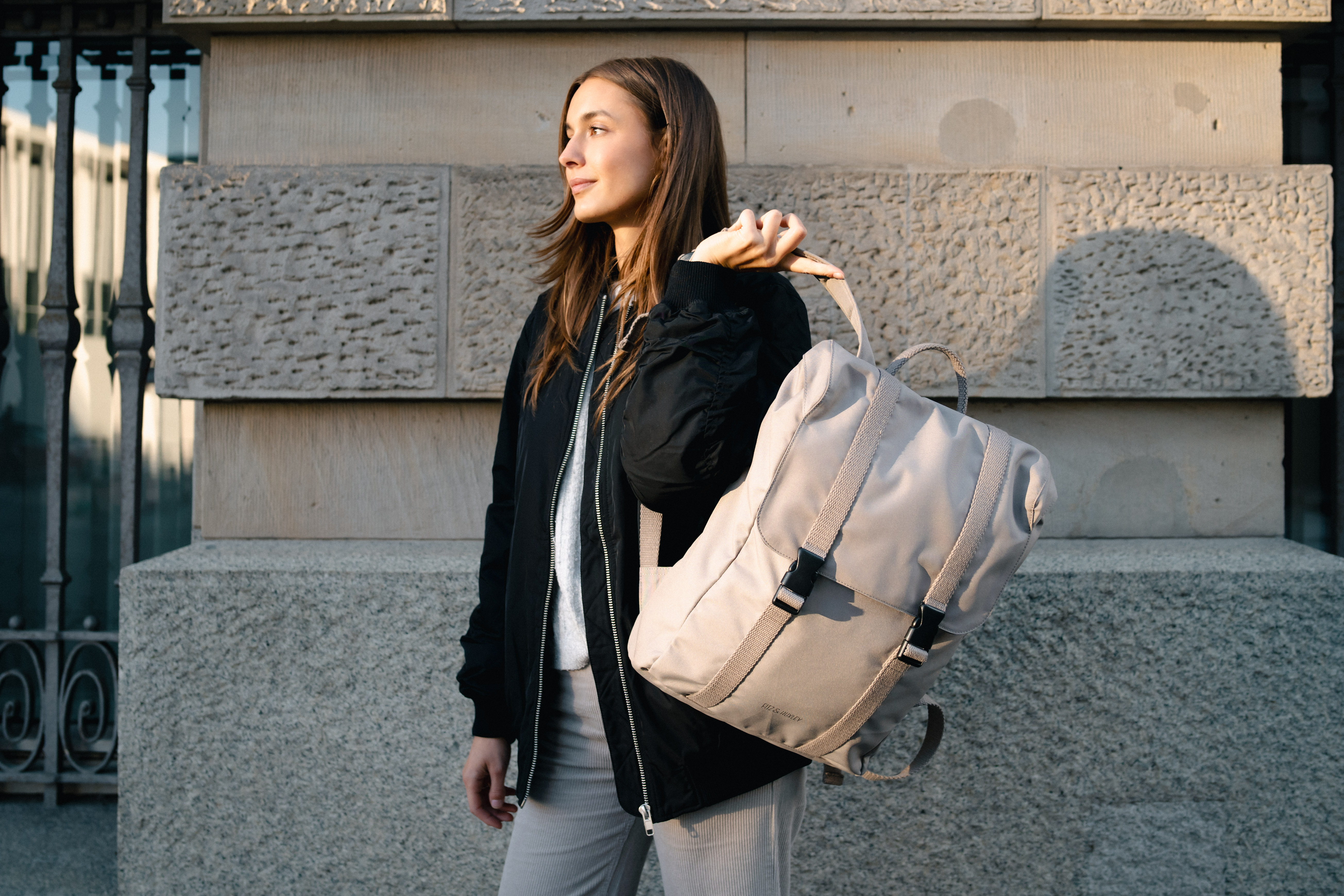 Fitz & Huxley Tagesrucksack OCEAN 12l, hellgrau