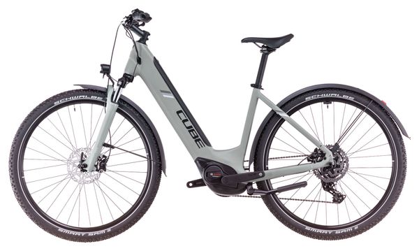 VTC Électrique Cube Nuride Hybrid Performance 500 Allroad Easy Entry Shimano Cues 9V 500 Wh 29'' Gris Vert Swamp 2025