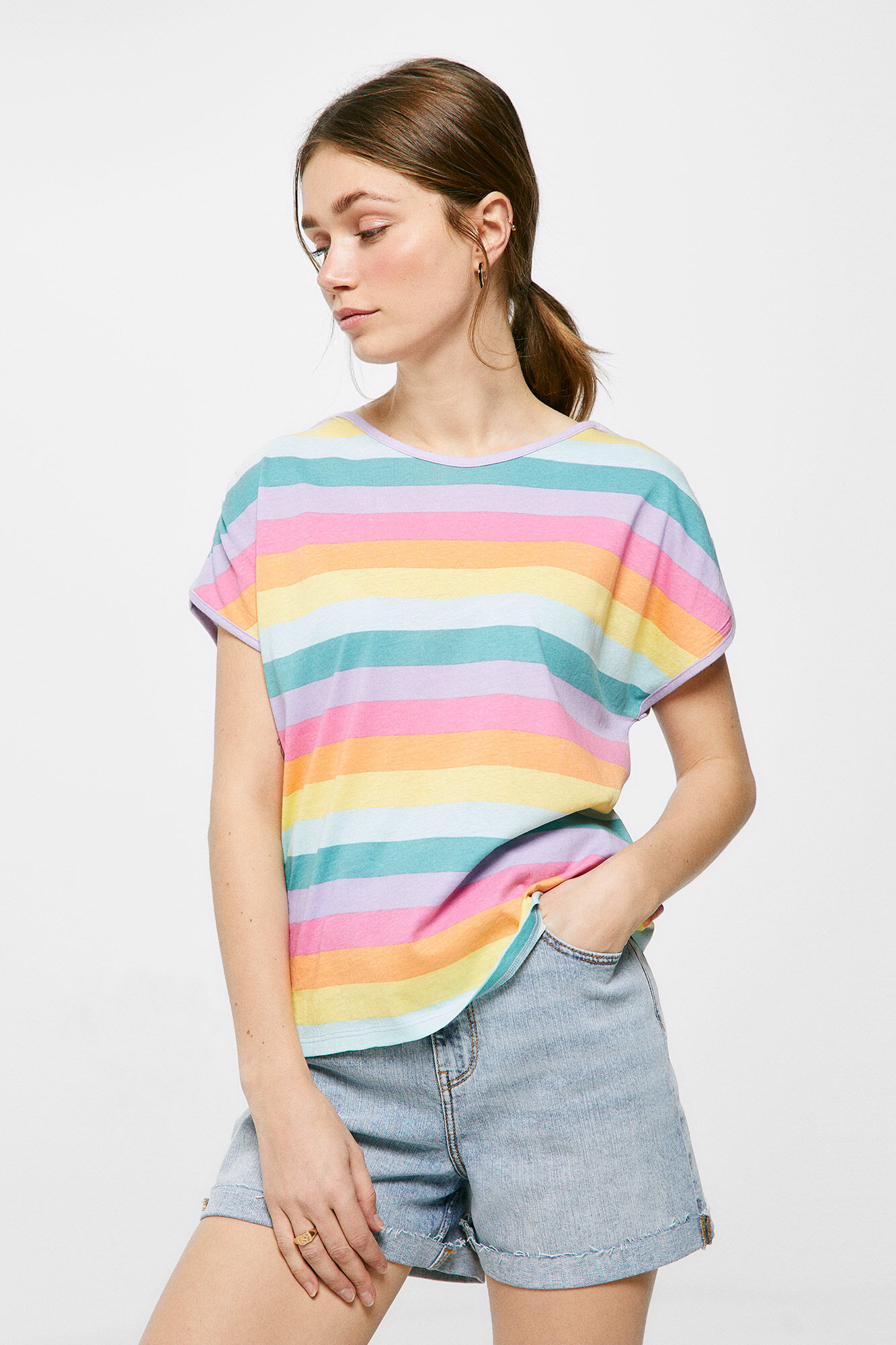 Camiseta listrada com franzido - Amarela
