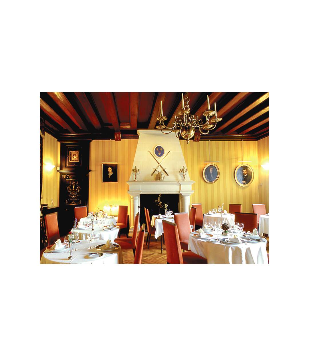 Repas gastronomique avec vins et champagne dans un château près d’Amboise - SMARTBOX - Coffret Cadeau Gastronomie