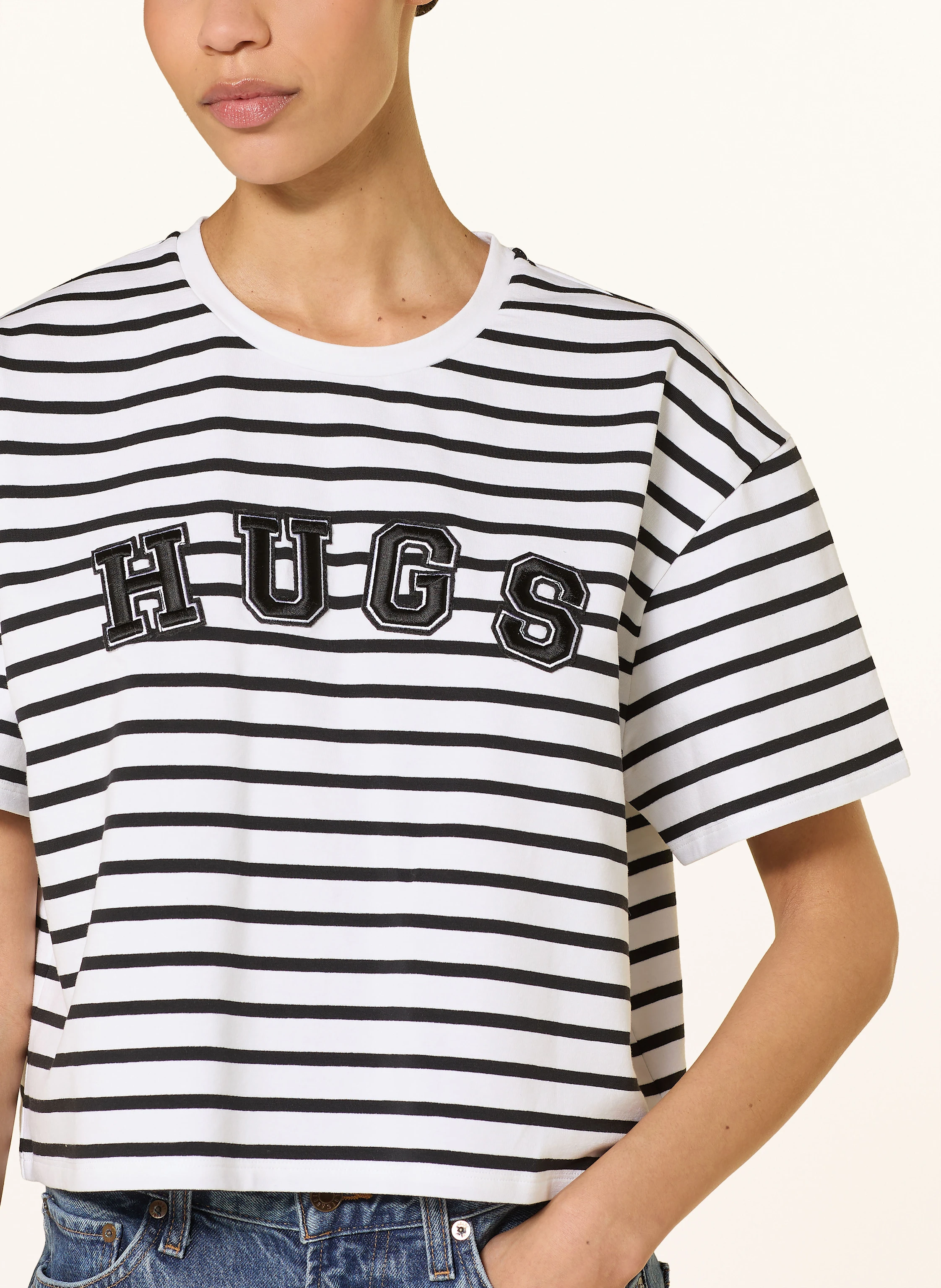 MRS & HUGS Cropped-Shirt