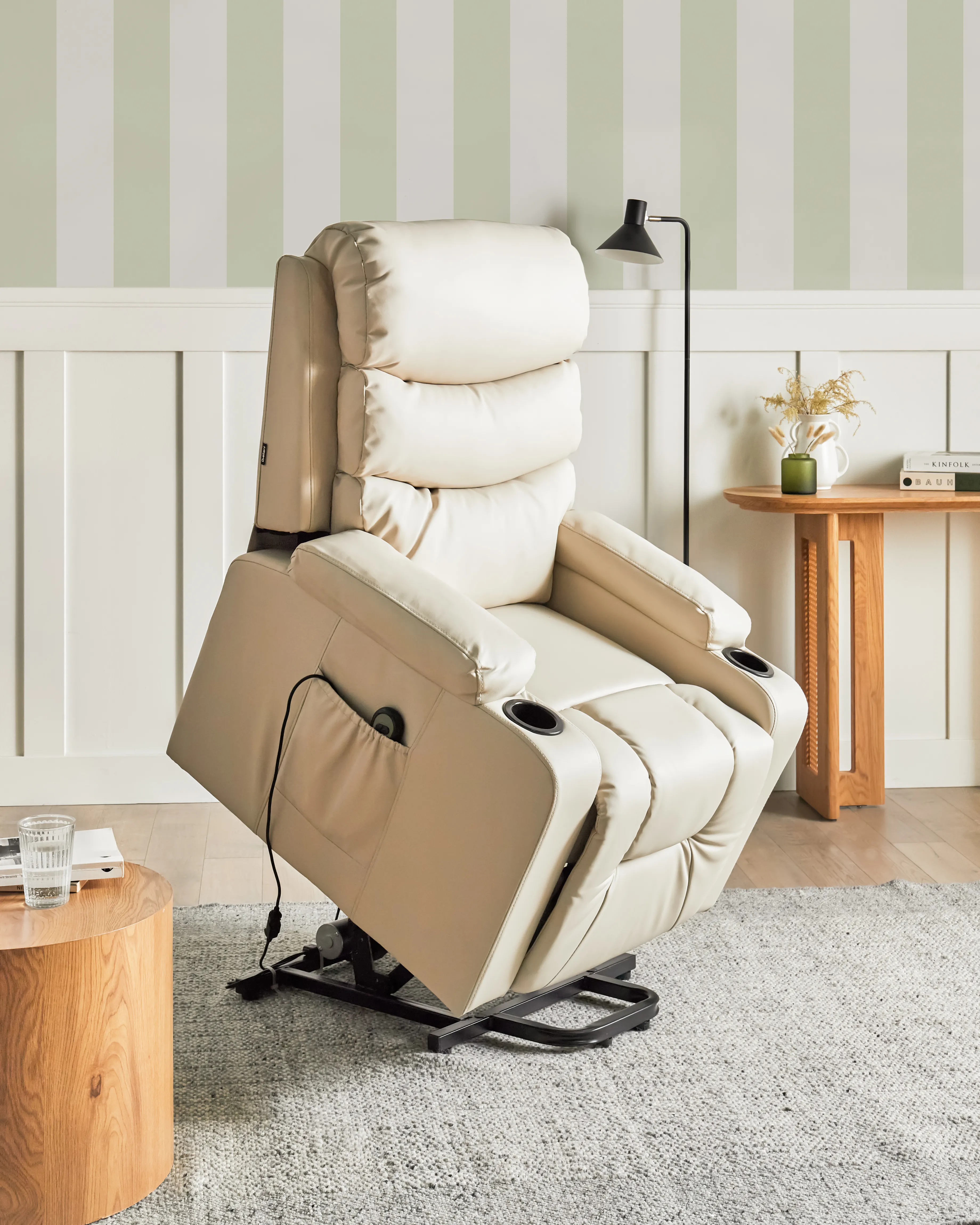 Elektrische relaxfauteuil ETER inclusief voetensteun Kunstleer Beige