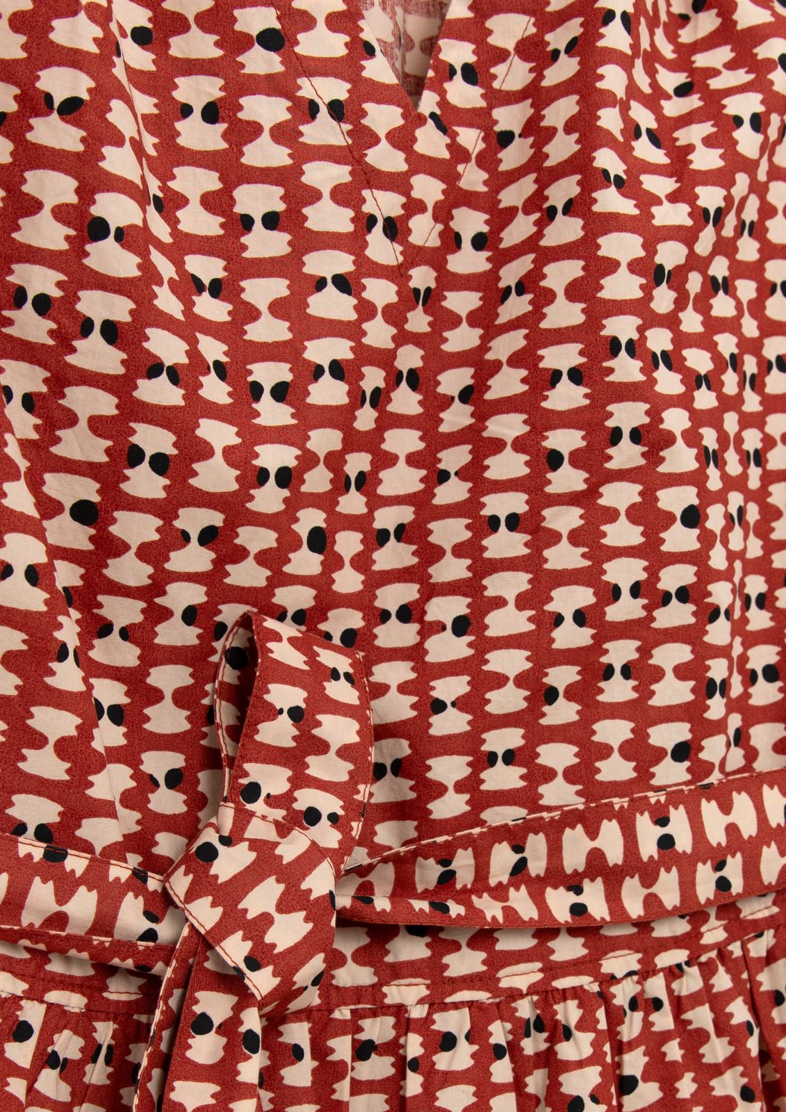 Rode blouse met print en ruffle mouwen