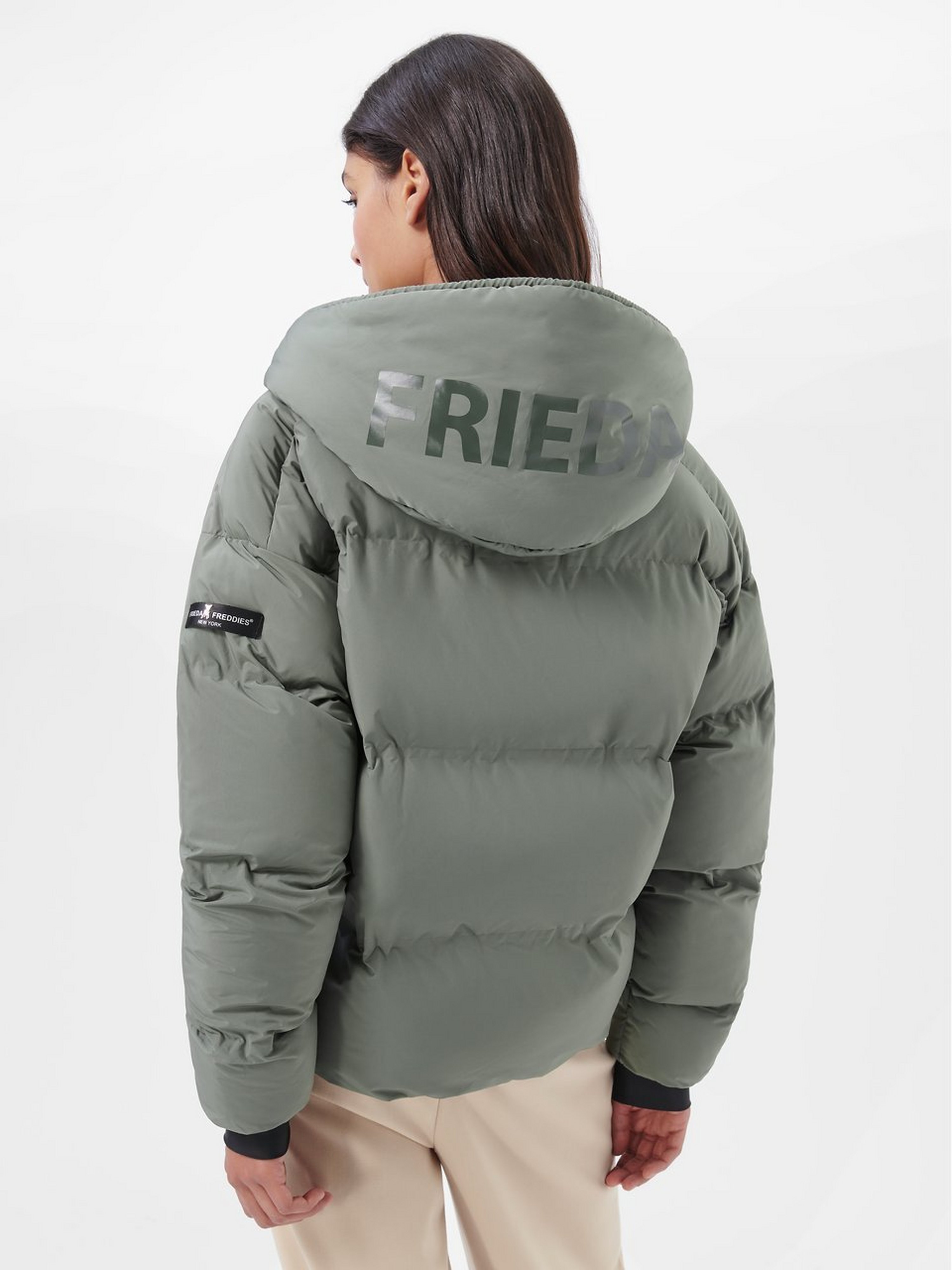Jacke mit Kapuze