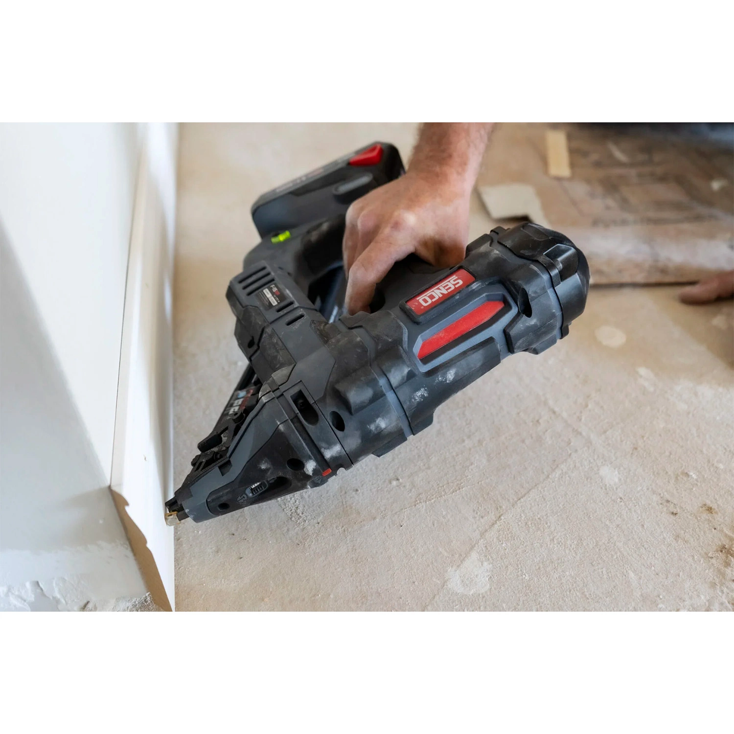 Senco Fusion F-15XP 18V Li-Ion accu DA spijker tacker set (1x 1,5Ah) - 32-65 mm
