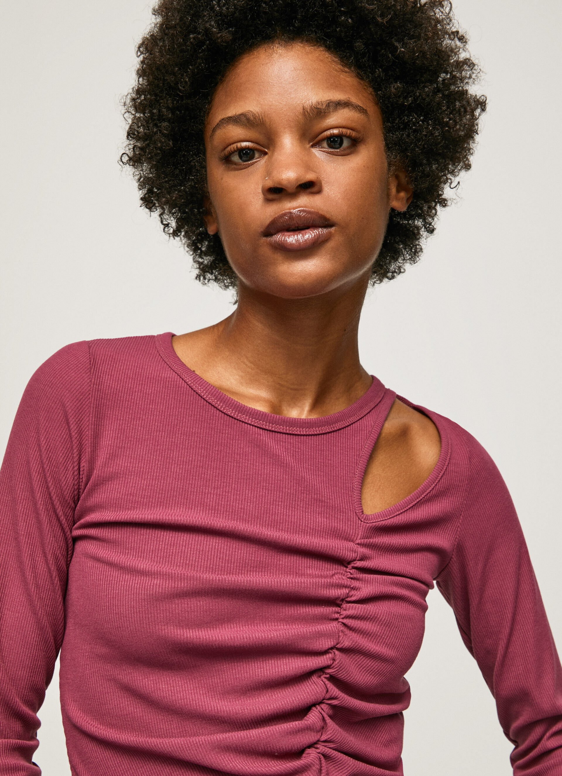 CAMISETA ASSIMÉTRICA DE MANGA LONGA - rosa blush escuro