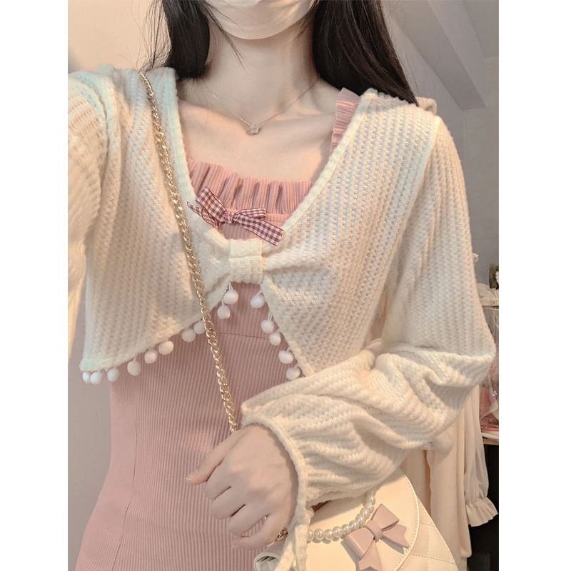 Malrowe - V-hals effen cropped blouse met pompons / mini A-lijn jurk met spaghettibandjes en strik aan de voorkant en split