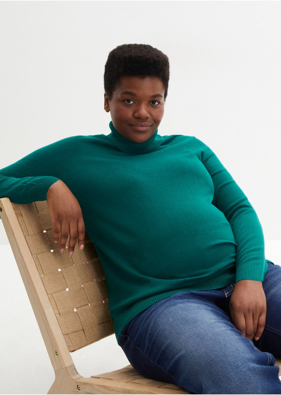 Pull de grossesse en maille avec col roulé