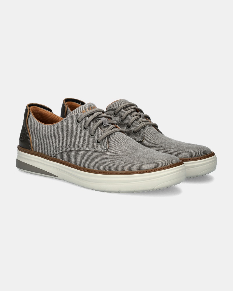 Skechers Hyland Lage sneakers  - bruin