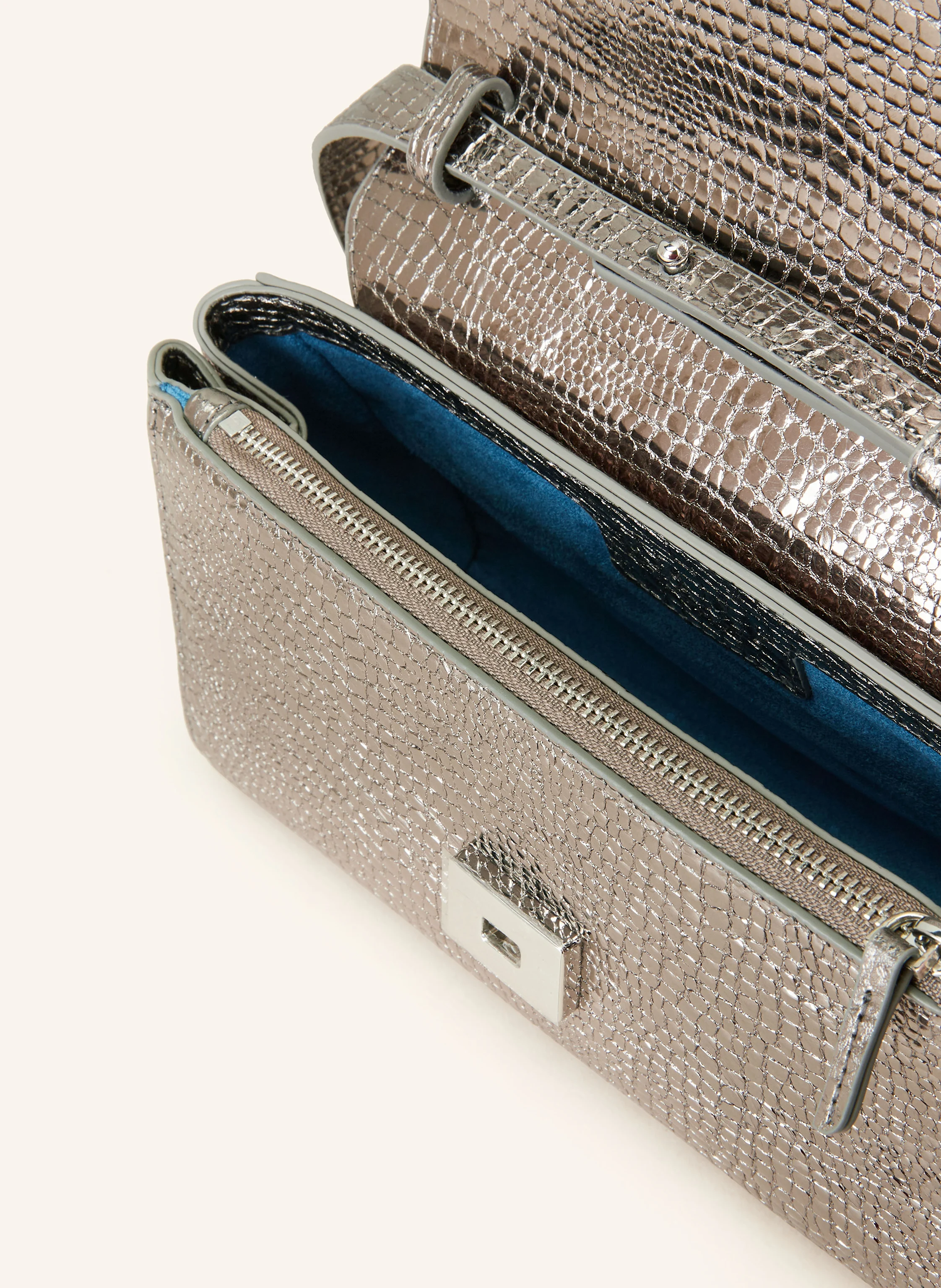 KAAI Clutch IKON