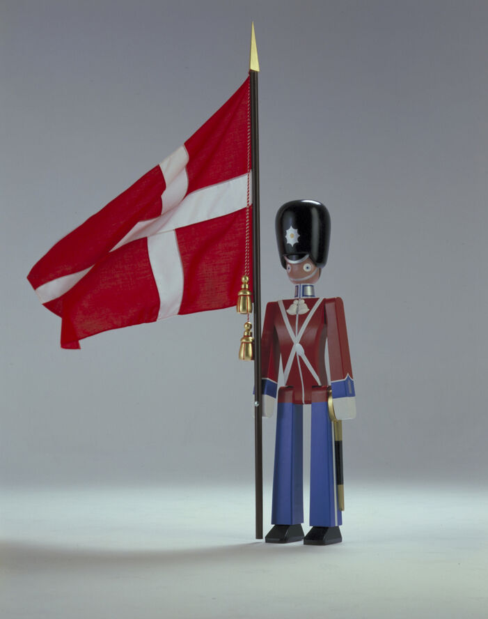 Kay Bojesen Fanebærer
