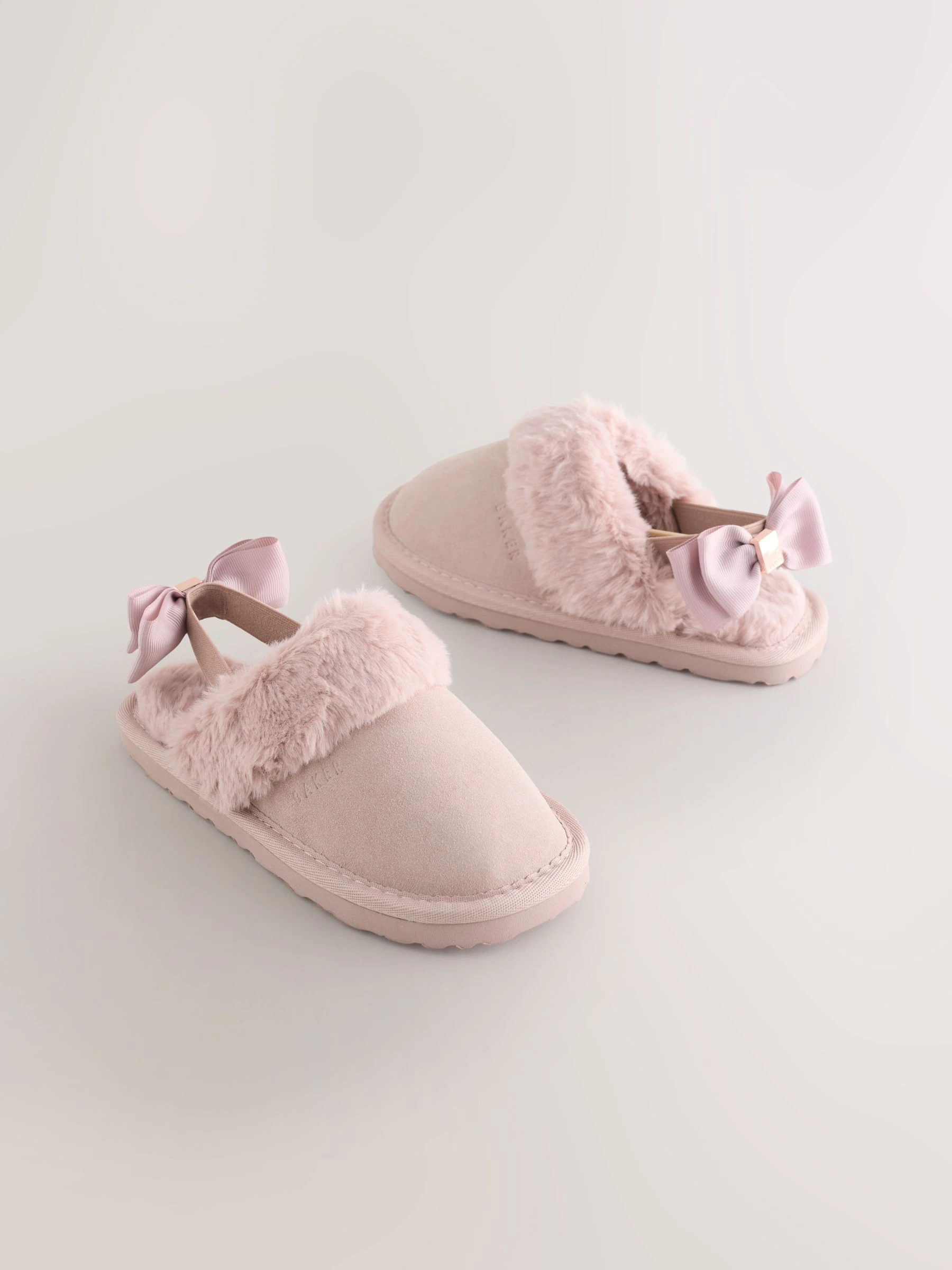 Roze - Baker by Ted Baker Girls Suede Faux Fur Mule Slippers with Bow