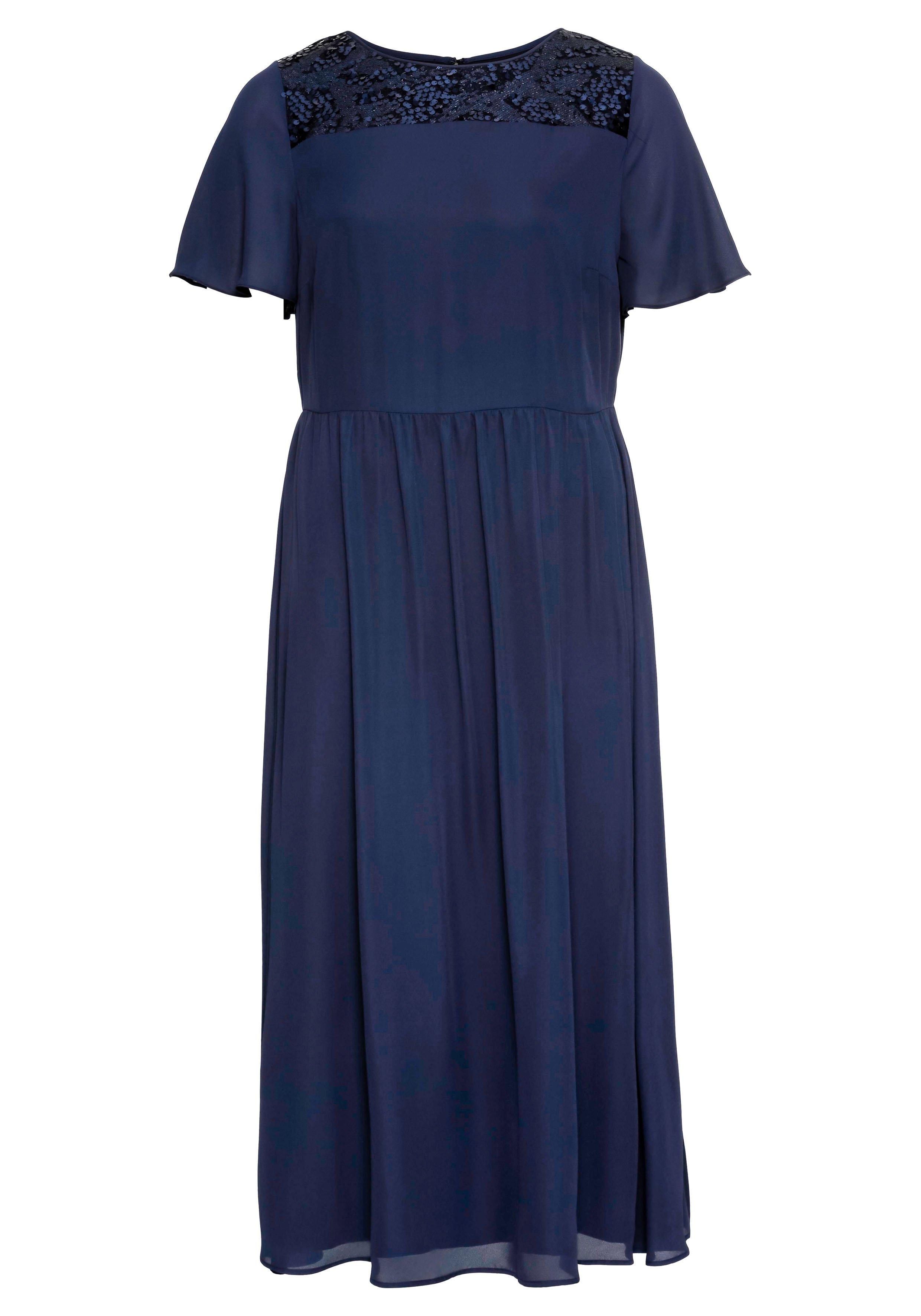 Abendkleid aus Chiffon, mit Pailletten-Einsatz