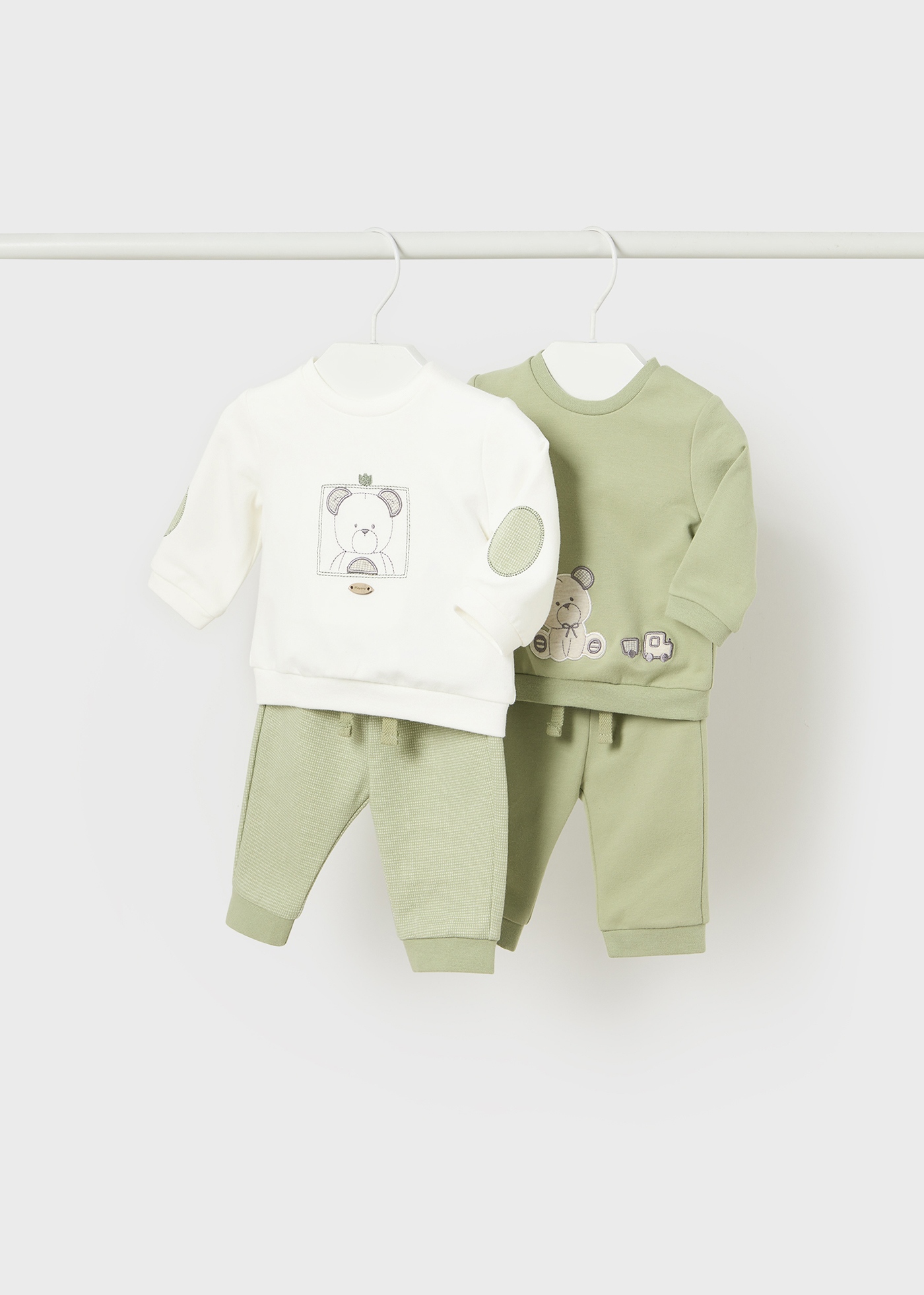 Conjunto de 4 peças Better Cotton para recém-nascidos