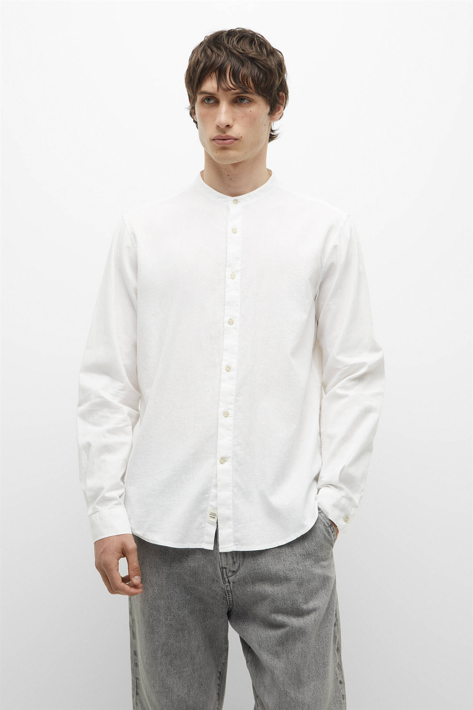 CAMISA COM GOLA MAO - BRANCA