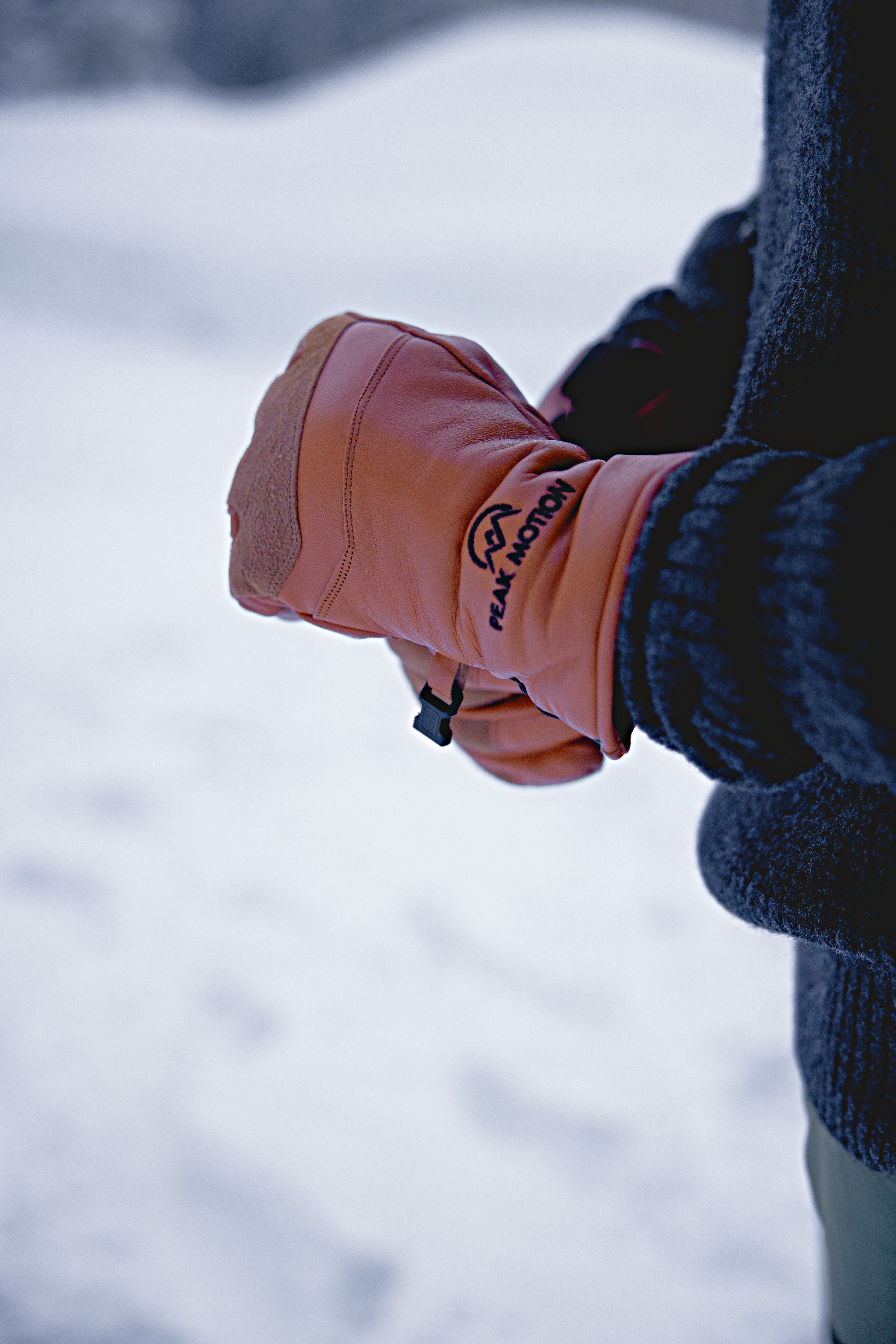 Peak Motion Performance Glove<br>Varmerating: Statisk/stillesittende ned til – 15°C