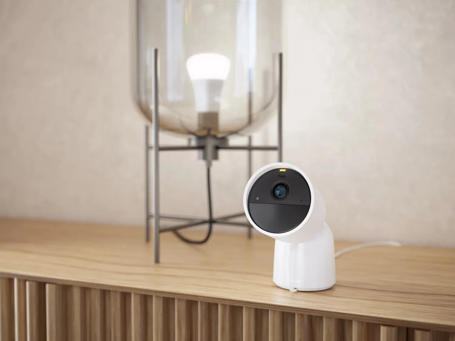 Philips Hue Secure caméra filaire avec support Blanc Caméra de surveillance