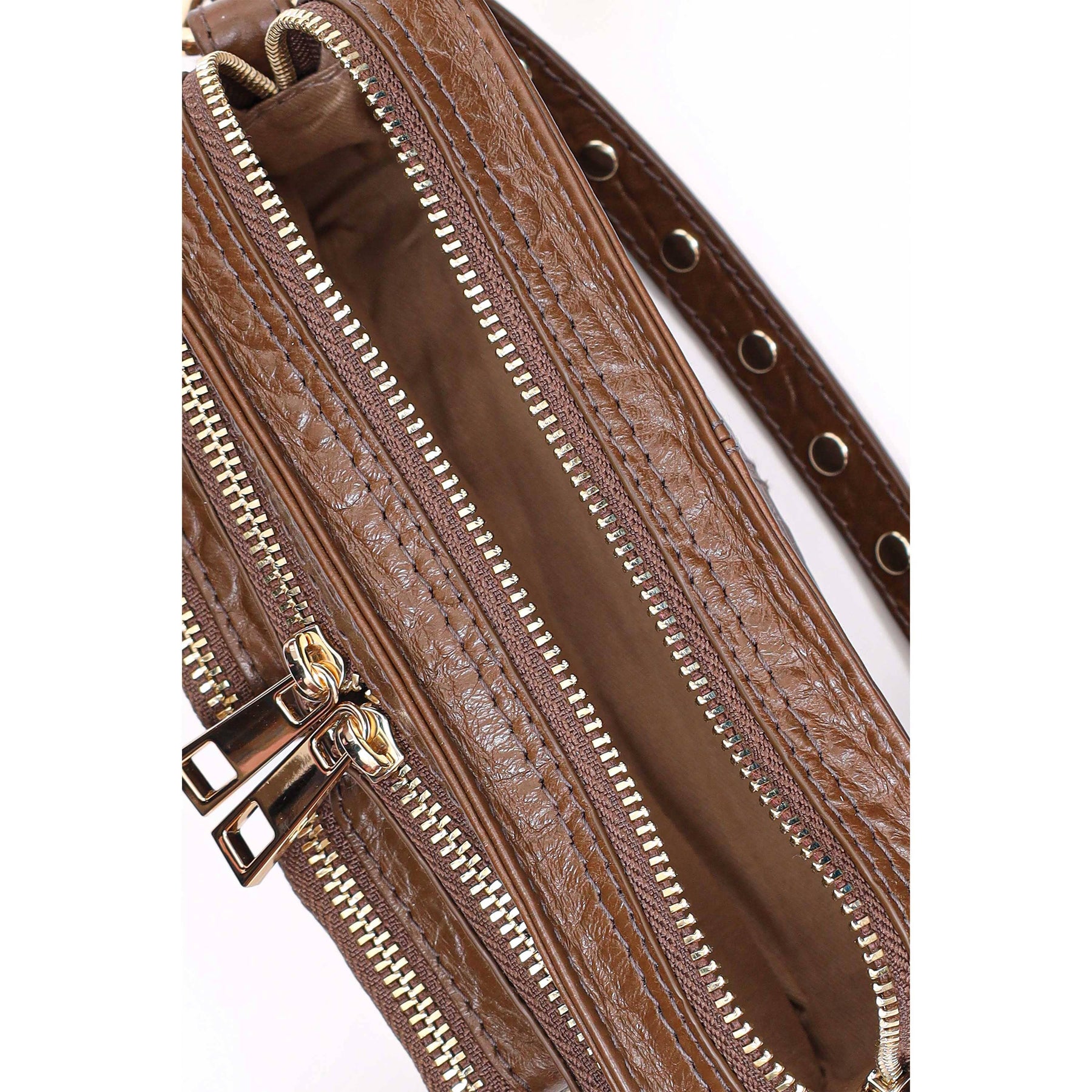 Núnoo Helena New Zealand W. Gold brown