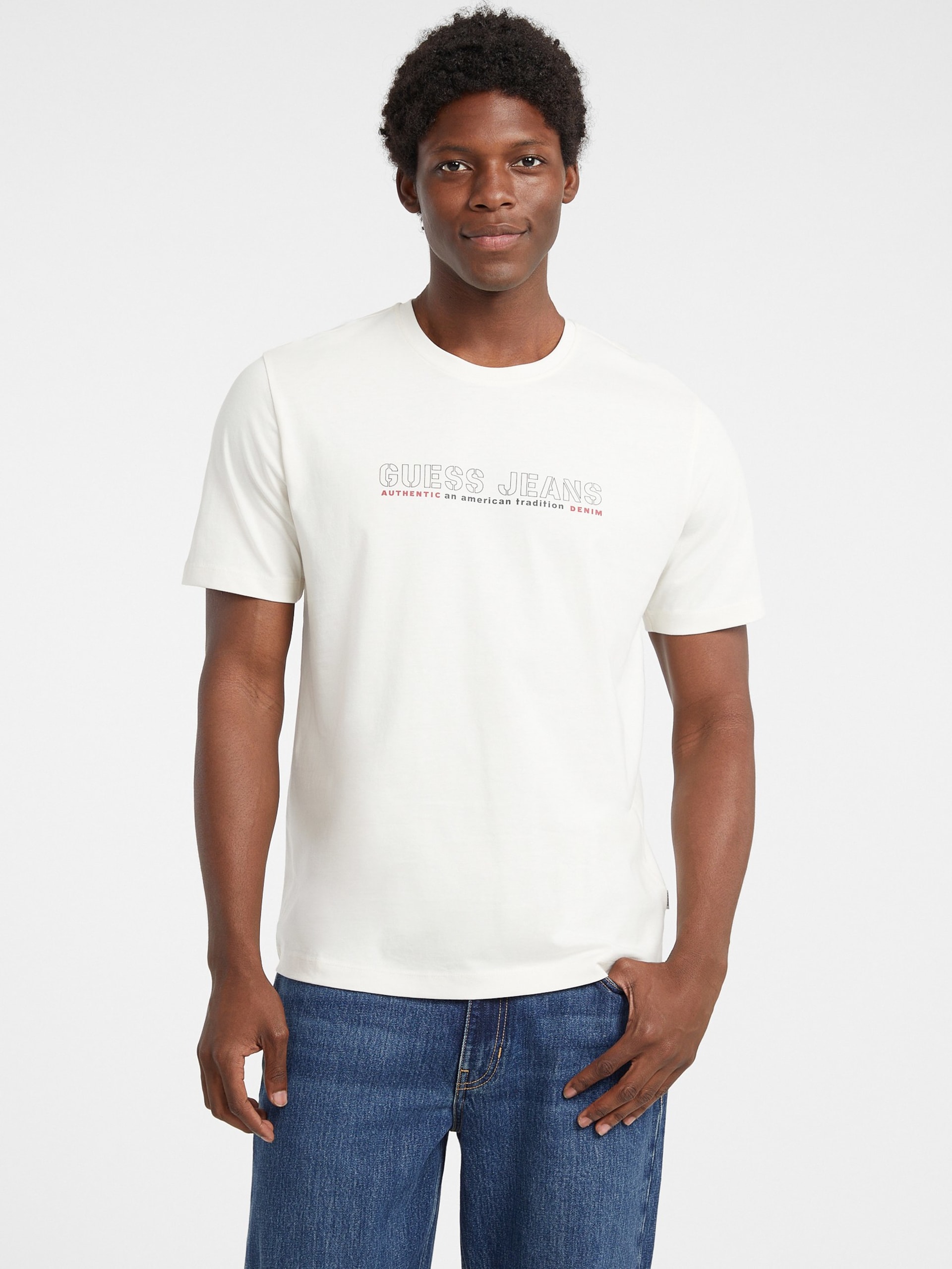 Camiseta com logo de contorno regular