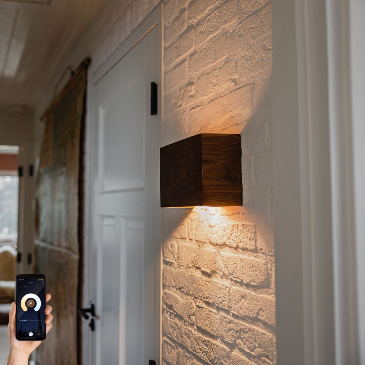 Smart wandlamp walnoot hout 24 cm incl. Wifi G9 - Otan