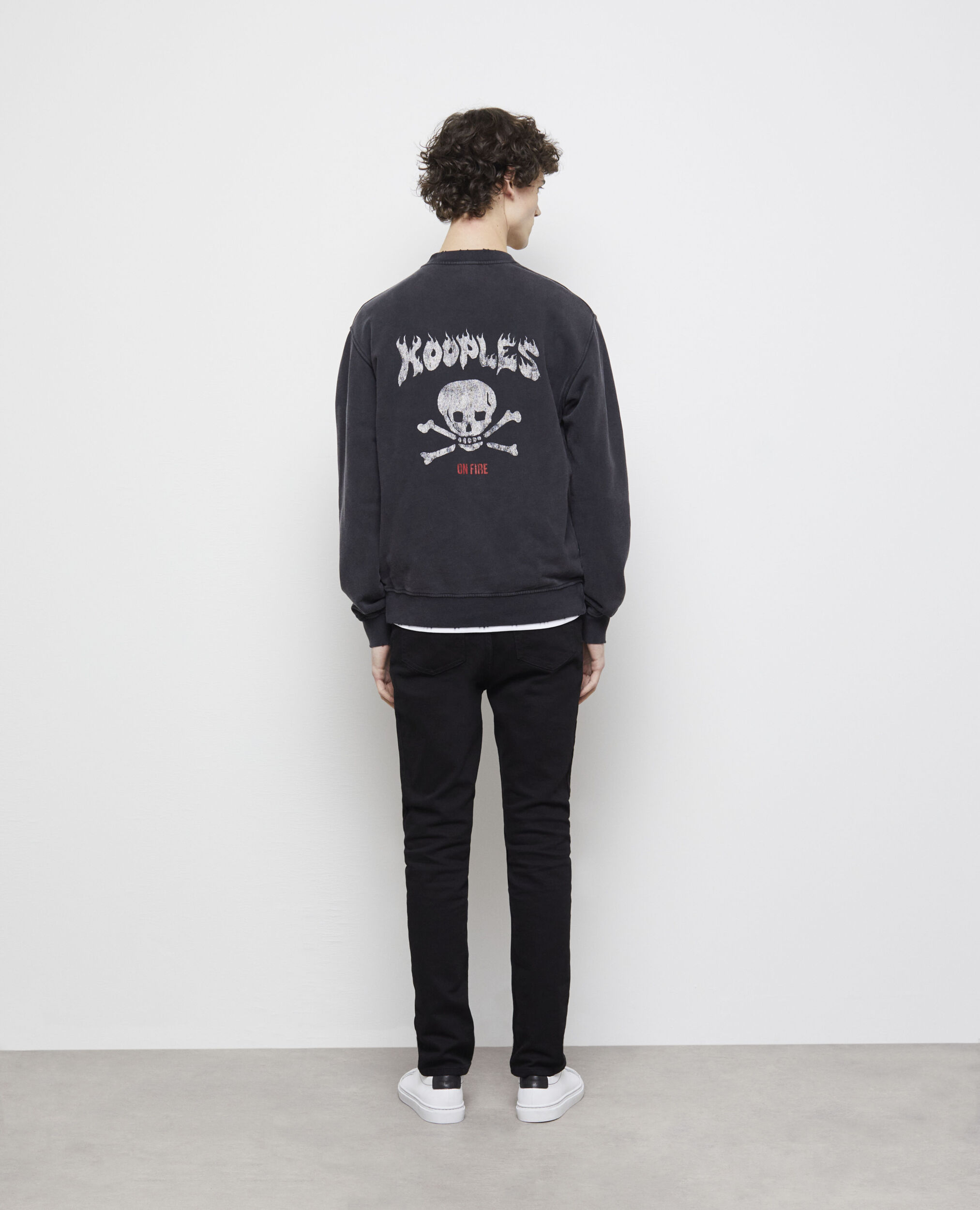 Sweatshirt sérigraphié noir