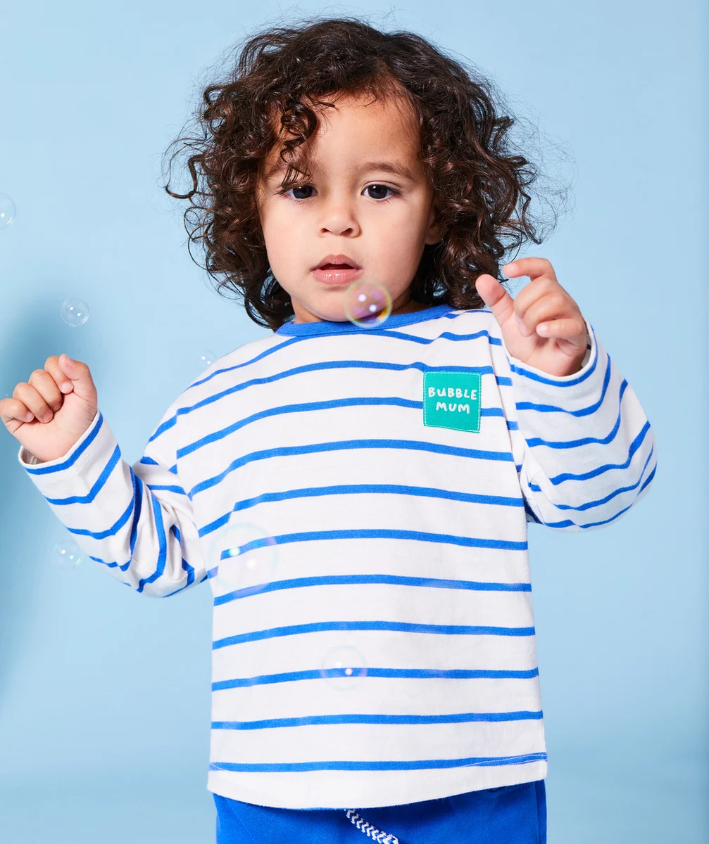 T-SHIRT MANCHES LONGUES BÉBÉ GARÇON EN COTON BIO BLANC À RAYURES BLEUES