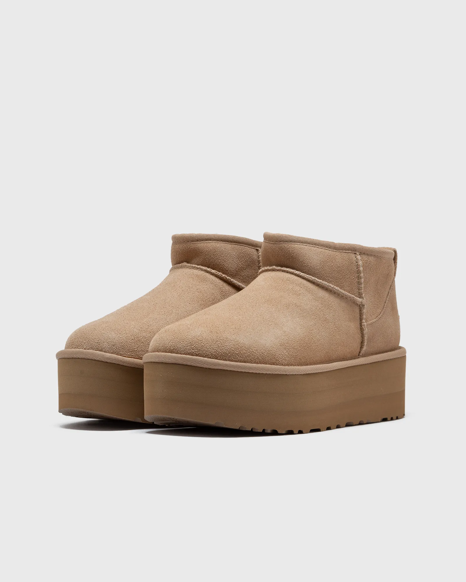 UGG WMNS CLASSIC ULTRA MINI PLATFORM