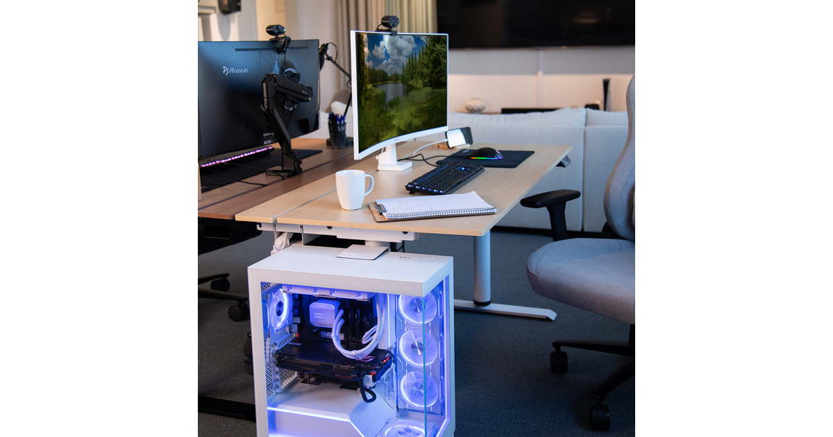 ArozziArena Nordico Sit/Stand Desk - Light Birch gaming desk  (Zwart)