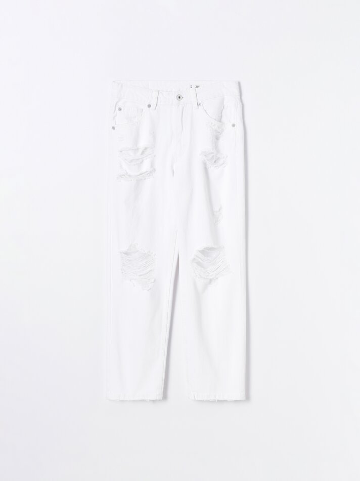 Calça jeans reta com rasgos - Branca