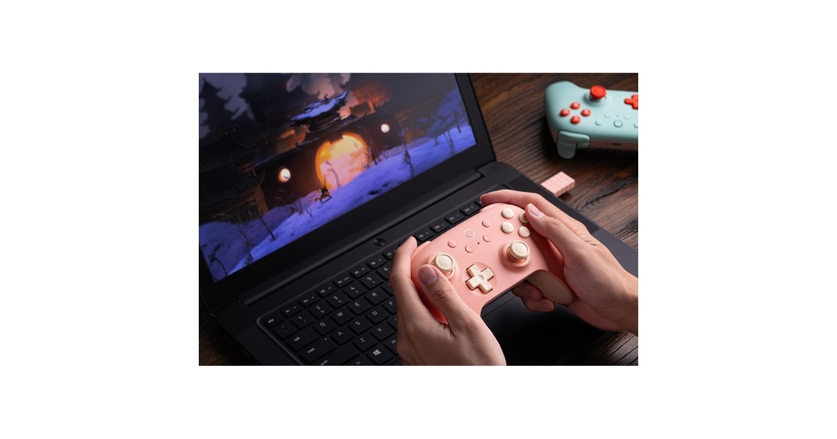 8BitDoUltimate 2C Wireless gamepad  (Perzik/lichtgeel)