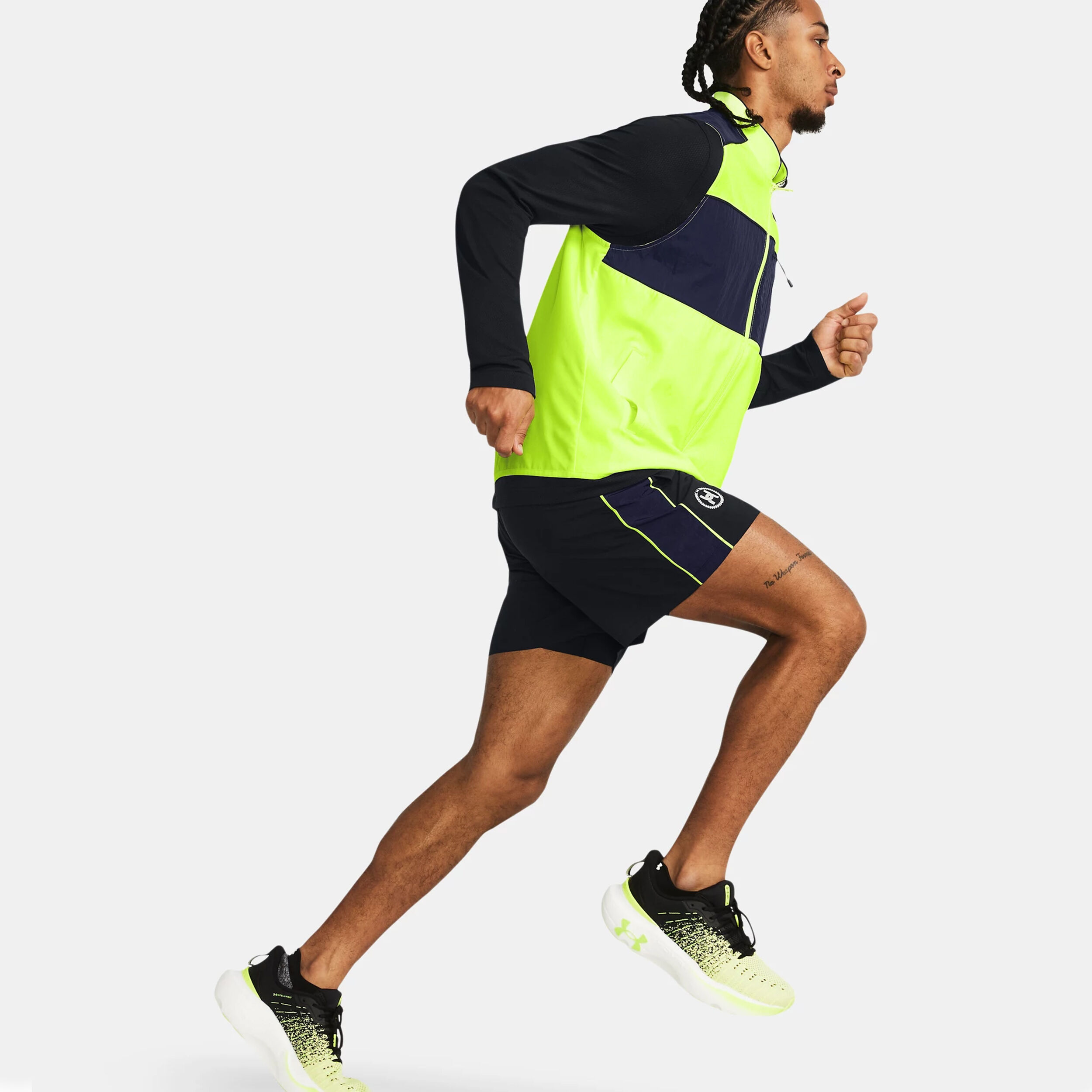 Under Armour Run Everywhere Shorts Hommes - Noir , Bleu Foncé