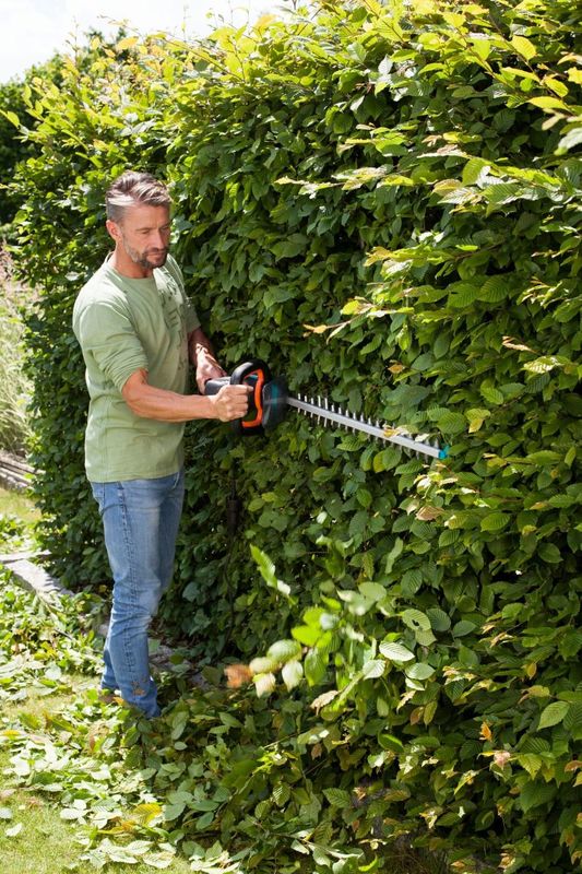 Gardena - PowerCut 700/65 - Elektrische Heggenschaar - 700W - Stalen Messen
