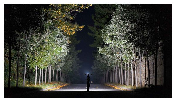 Éclairage avant Ravemen VTT/Voyage 9 LED  6000 Lumens  Batterie externe