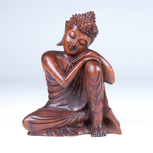 Handgeschnitzter 'Buddha träumend', B 20 cm, H 33 cm, T 20 cm von fischer's lagerhaus