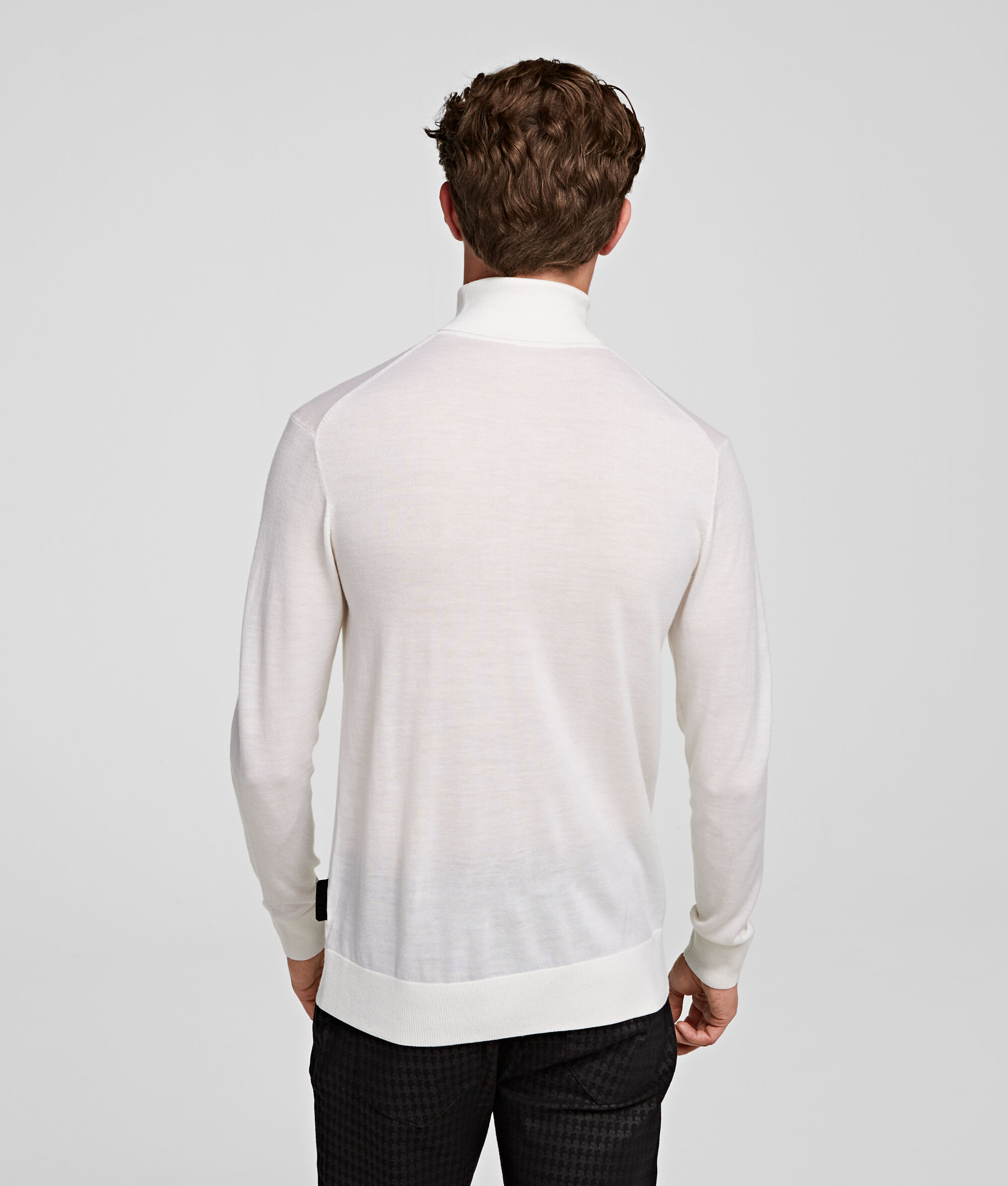 PULL EN LAINE MÉRINOS À COL ROULÉ