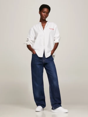 Calça jeans reta de cintura alta e modelagem relaxada