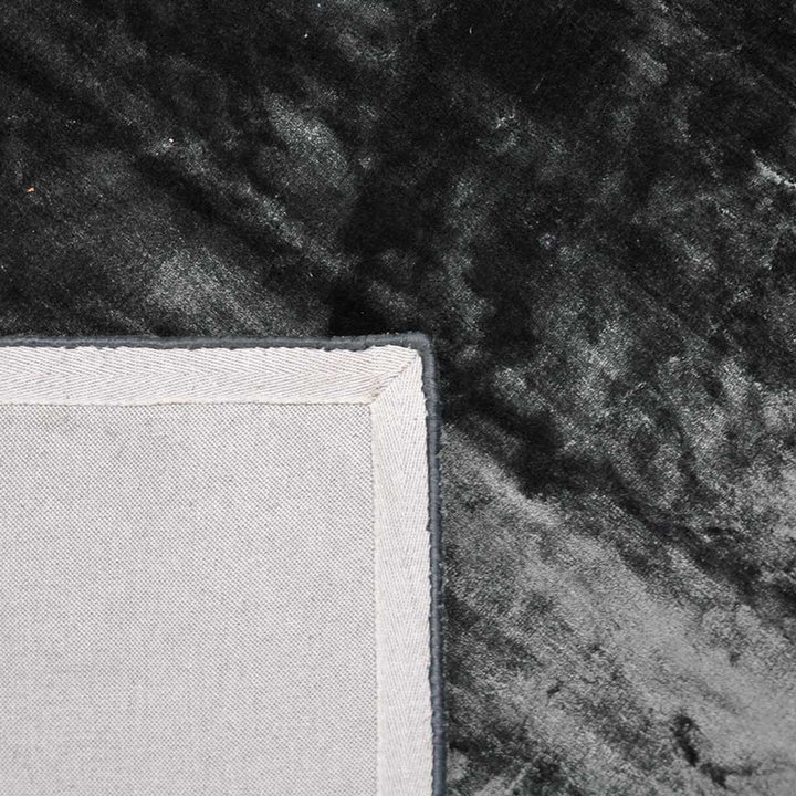 Viscose vloerkleed - Frederique Bruin | Zijdezacht