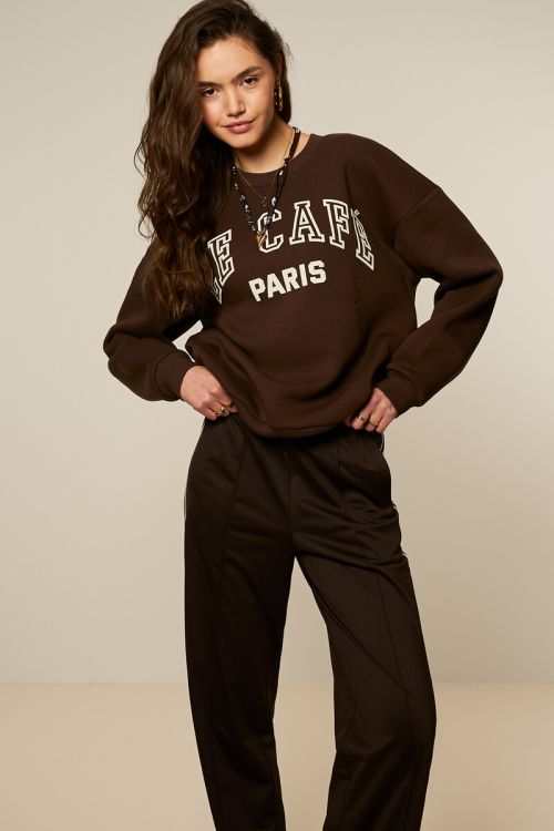 Bruine sweater 