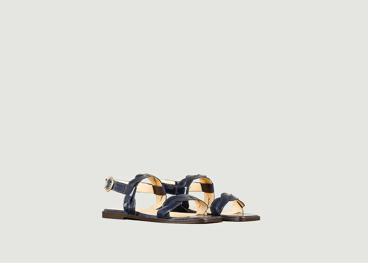 Sandale plate Rhea en cuir verni souple Tila March