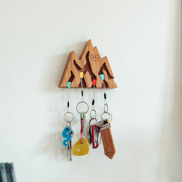 Nouveautes escalade alpinisme YY VERTICAL KEY HOLDER MOUNTAIN