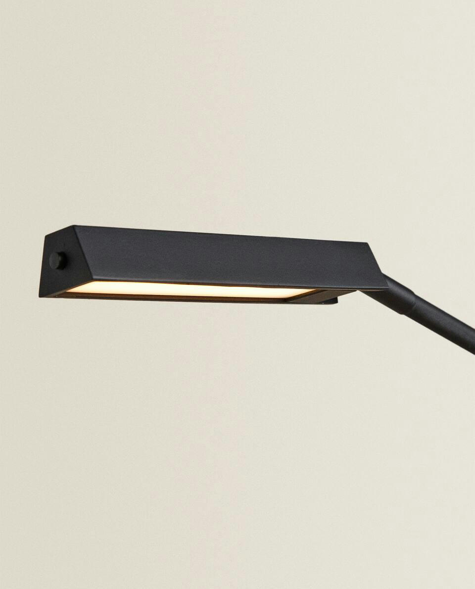 LUMINÁRIA DE MESA DE METAL COM LED