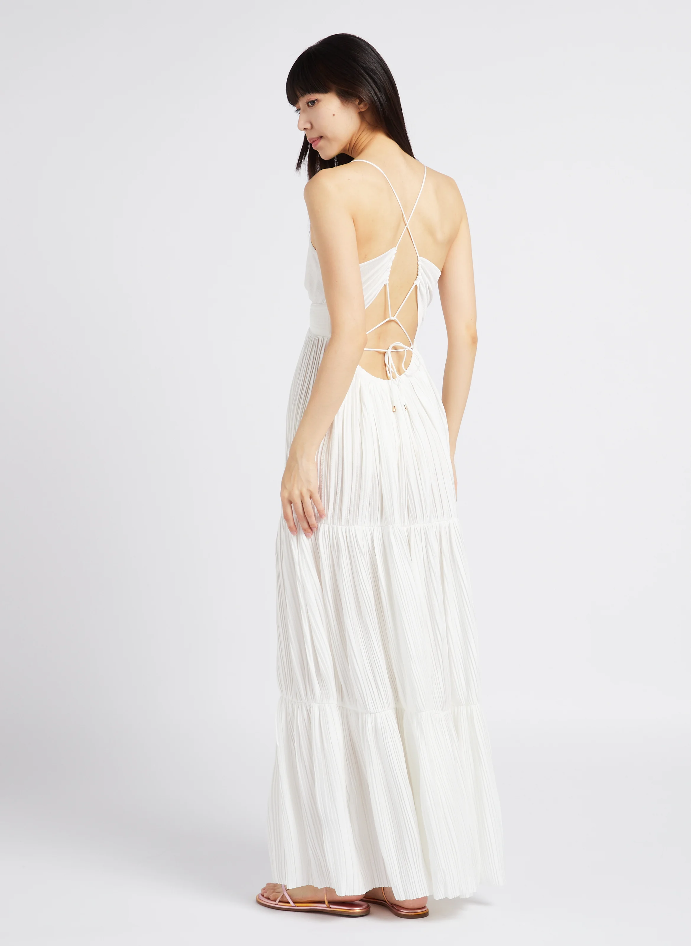 WASTA - Robe longue col V plissée | Blanc