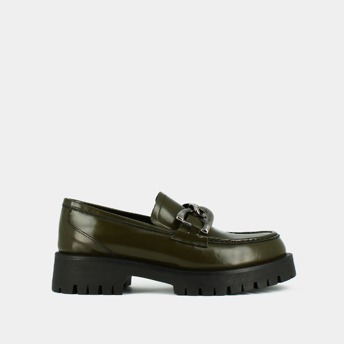 Mocassins à talons plats et mords  en cuir glacé kaki