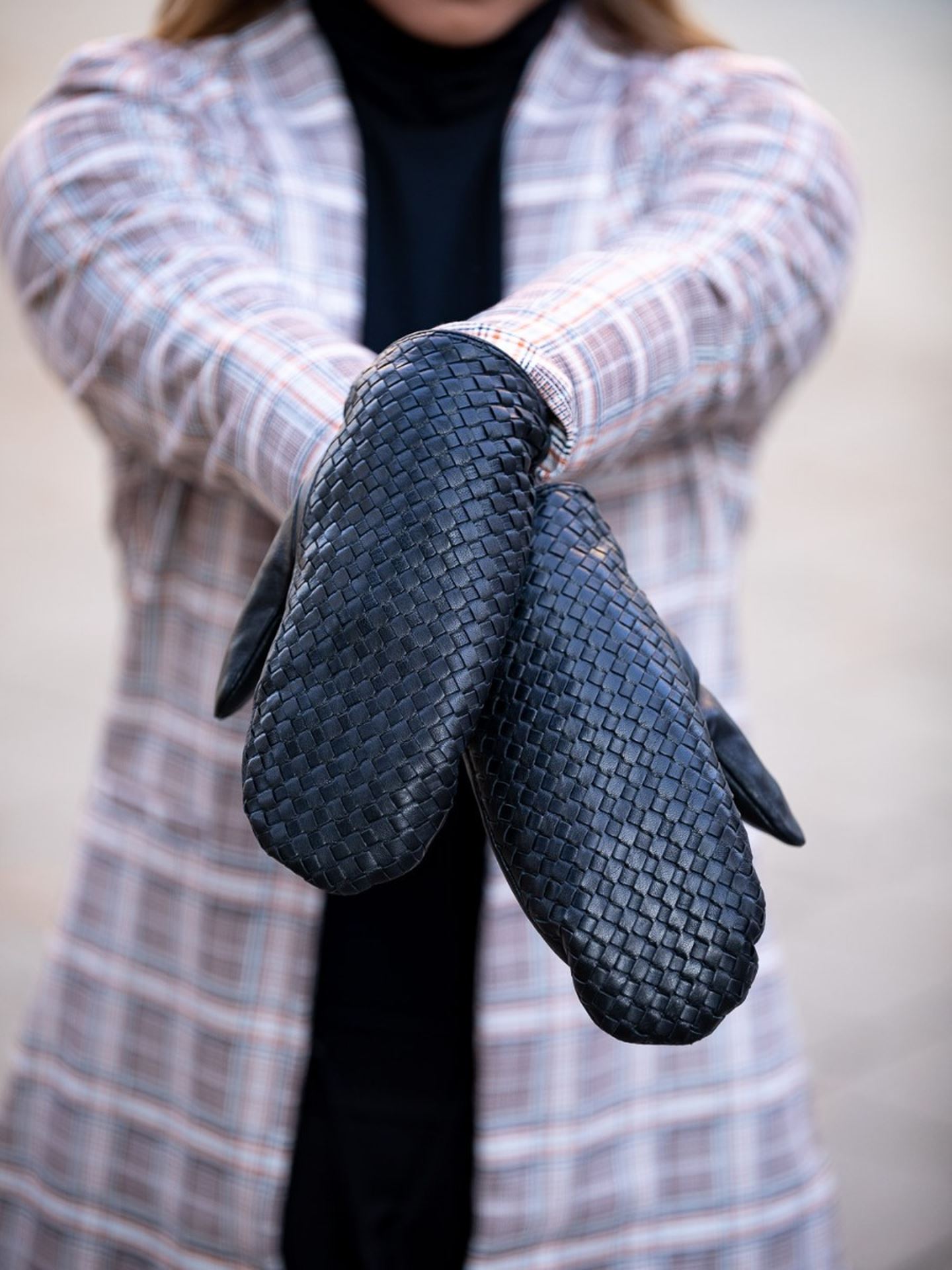 Glove Braided Mitten