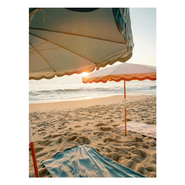 Business & Pleasure Co. Parasol festonné Amalfi | Vert