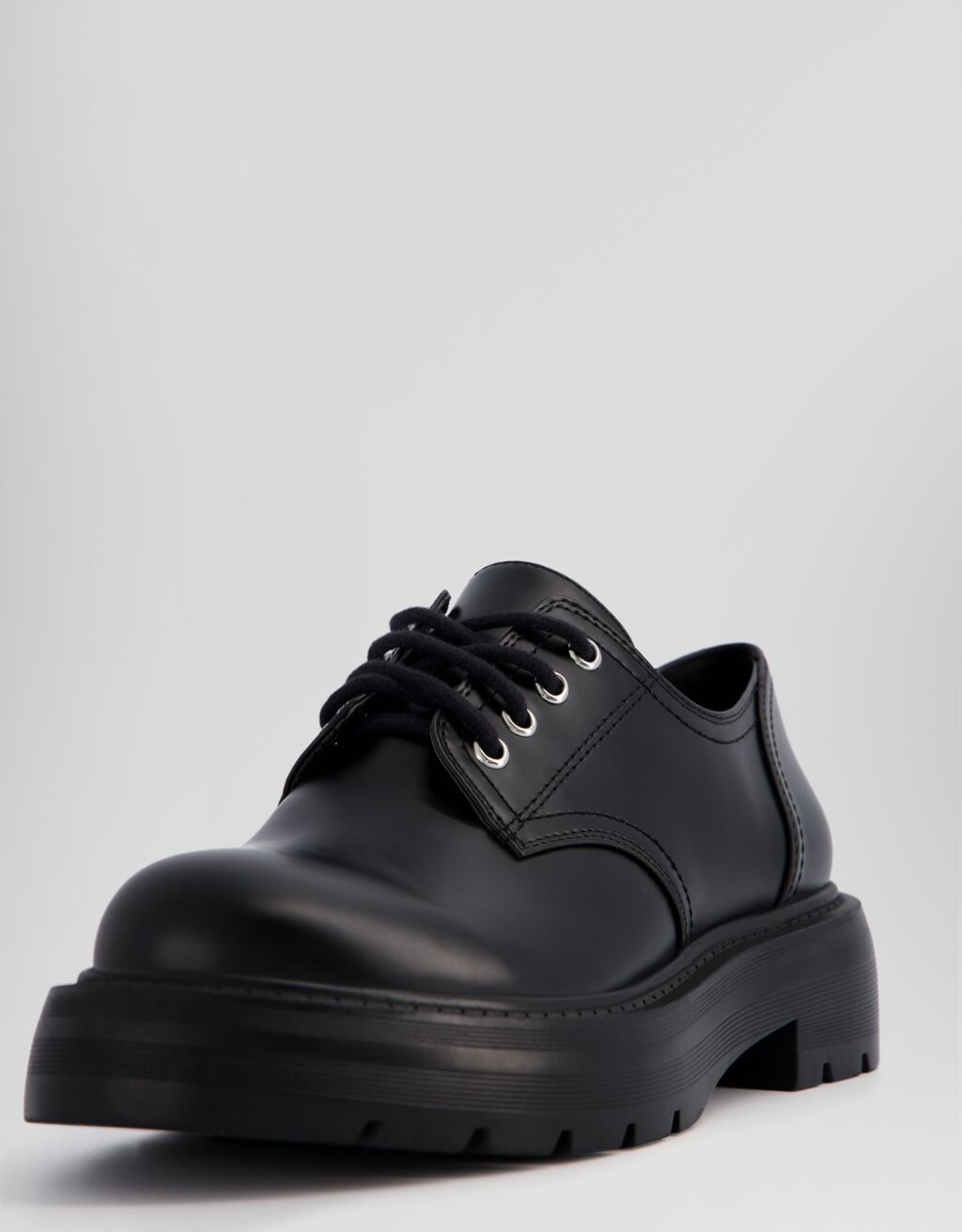 Sapatos derby planos com cadarço