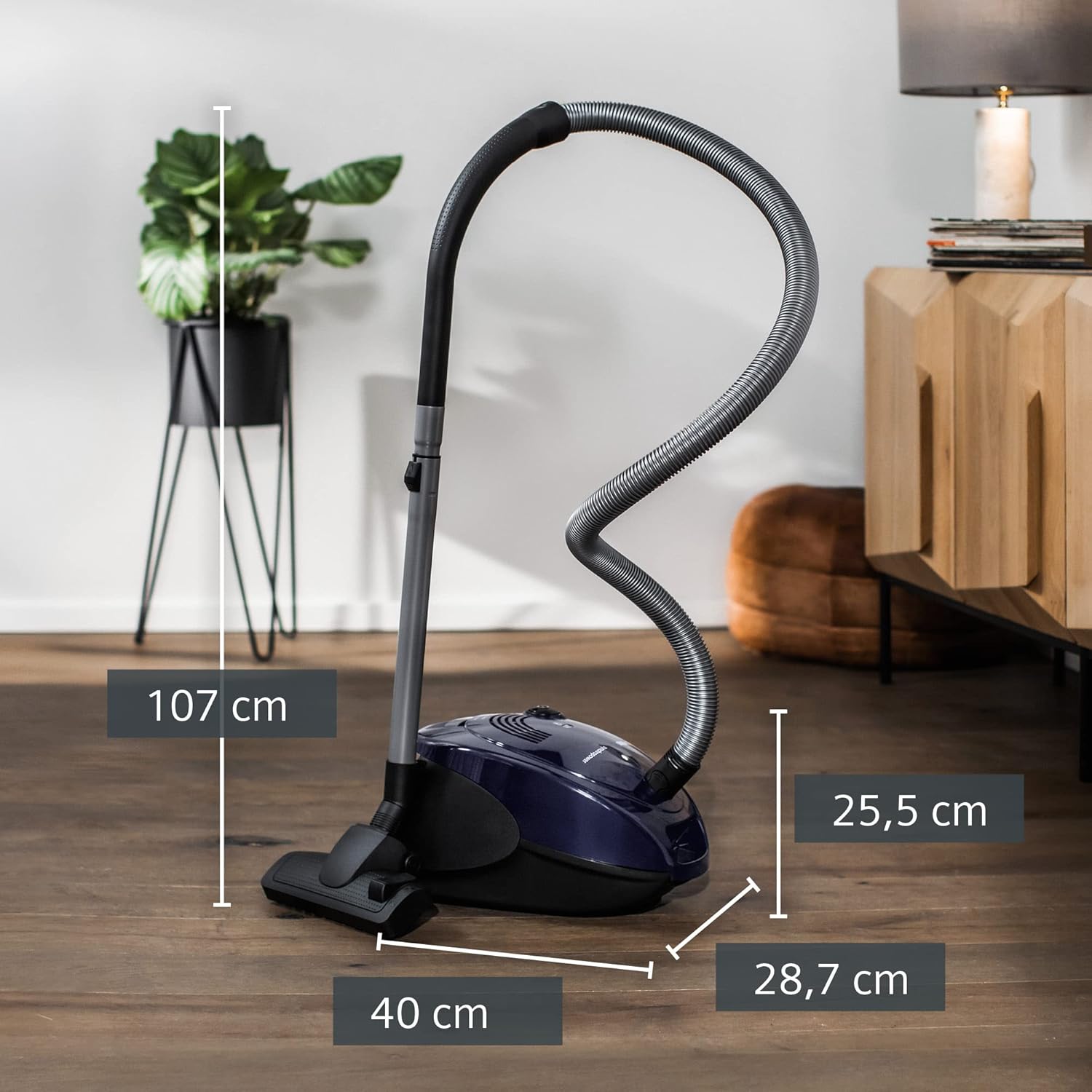 SIEMENS Staubsauger mit Beutel synchropower VS06B1110, Bodenstaubsauger, Hygiene-Filter, Bodendüse für Hartboden und Teppich, Starke Saugleistung, langes Kabel, 700 W, blau, Moonlight Blue, 700 Watt