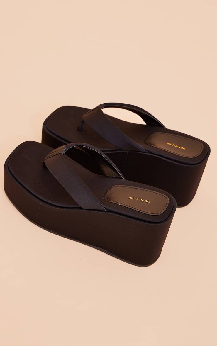 Noir Sandales Compensées À Plateforme En Lycra Extensible Avec Bride Tong Et Bout Carré