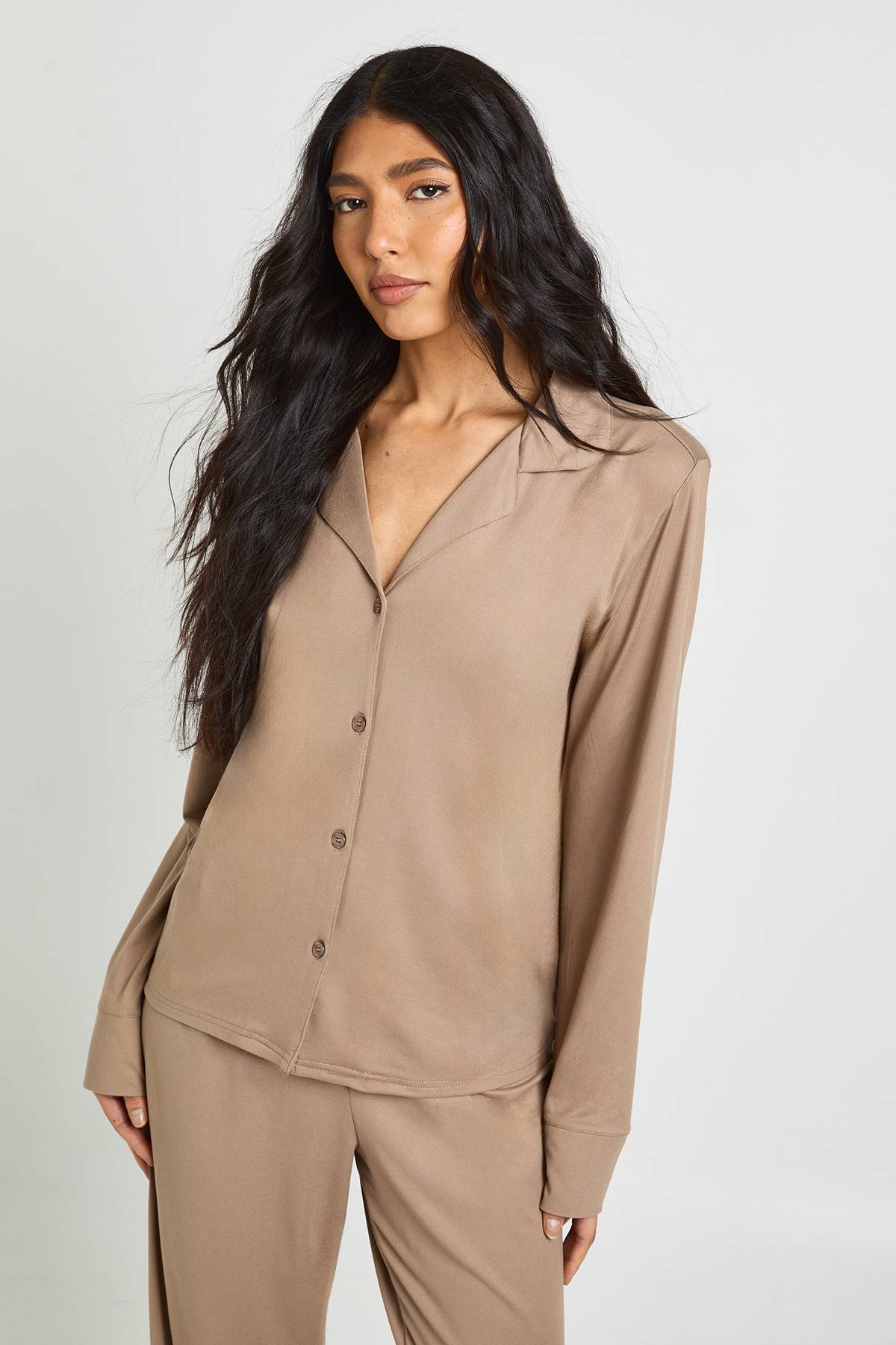 boohoo Ensemble Pyjama Chemise Boutonnée Et Pantalon Tall En Jersey Doux