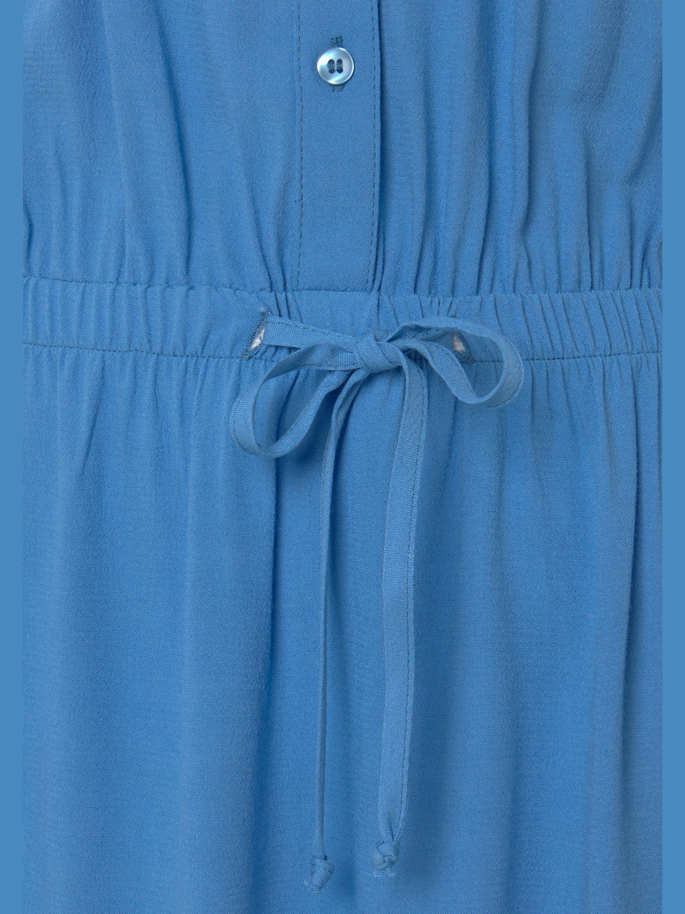 Robe d'été encolure en v dégagée